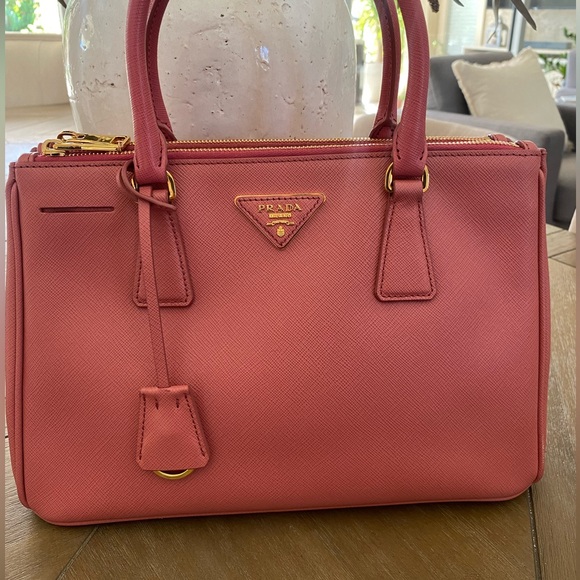 Prada Galleria Saffiano pink - Picture 1 of 11